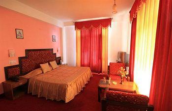 Chander Palace Manali  Bagian luar foto